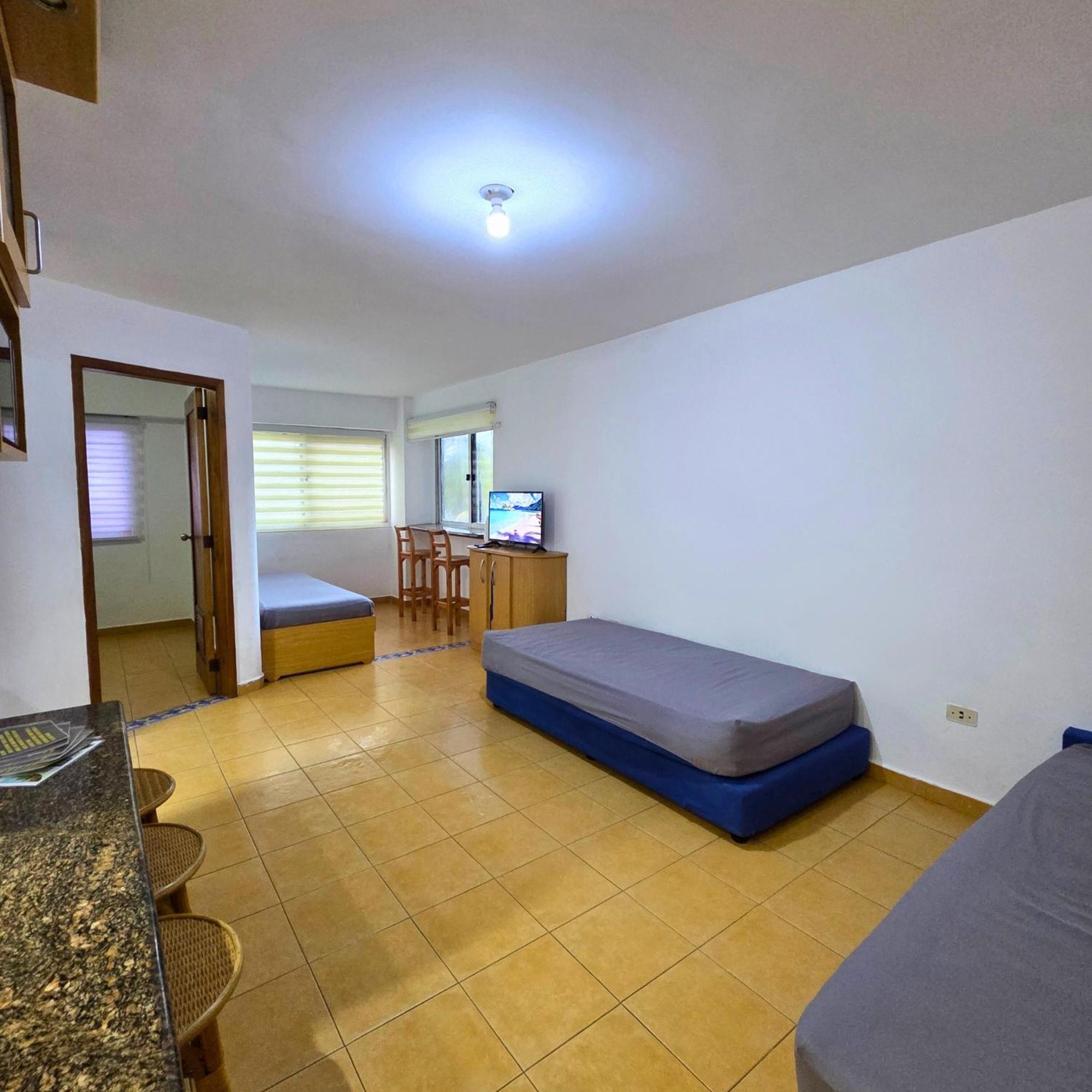 דירות Tucacas, Frente Al Mar, Piscina Y Playa Privada מראה חיצוני תמונה